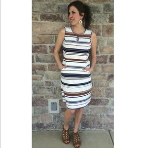 🔥❤️Lands’ End! Striped Keyhole Dress - Size 10